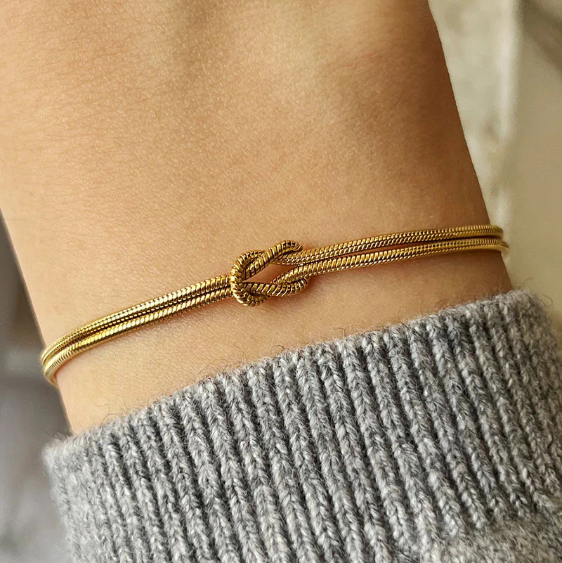 Partner Knot Bracelet — A Bond Nothing Can Break